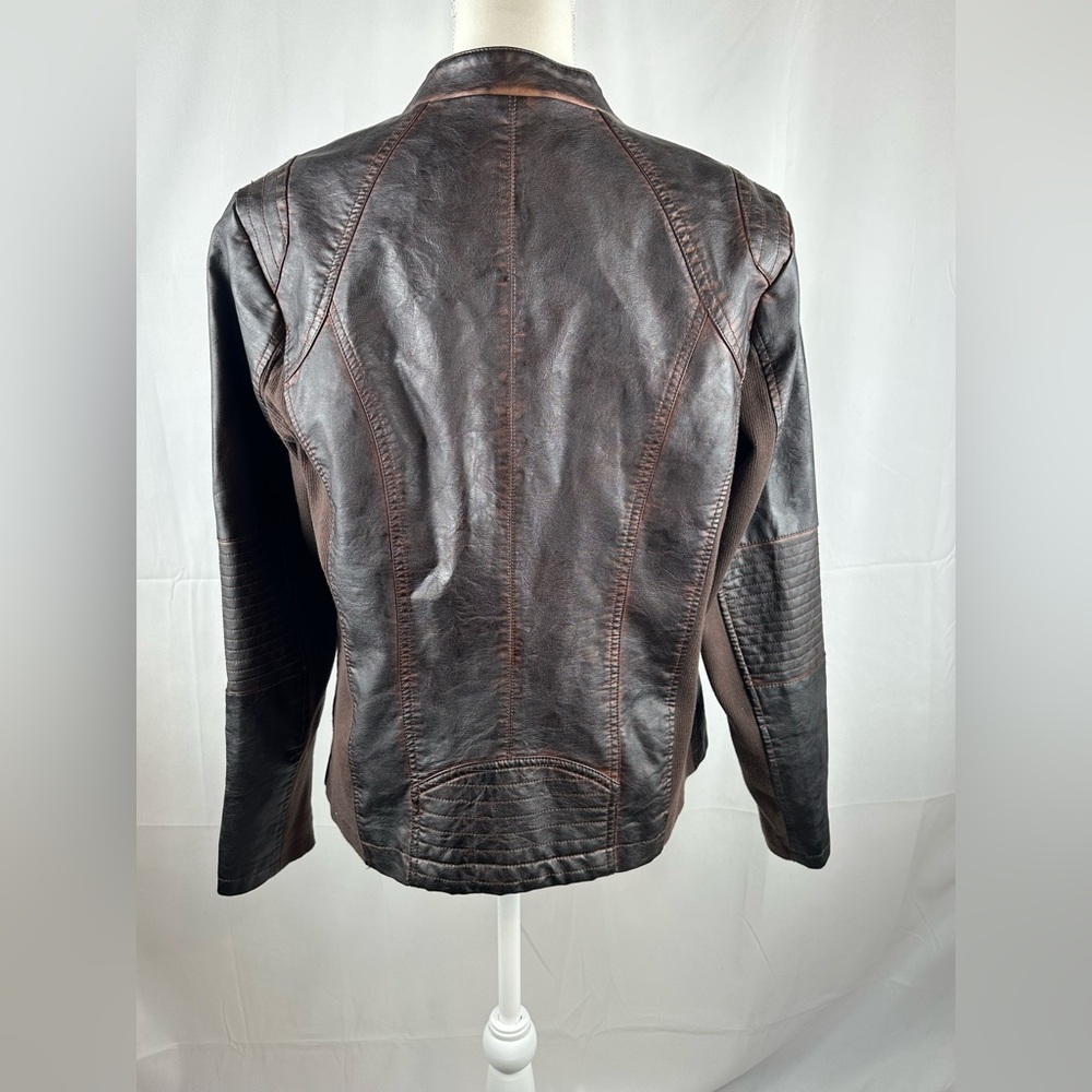 Maurice’s Faux Brown Leather Jacket Full Zip Size Large - Picture 3 of 15